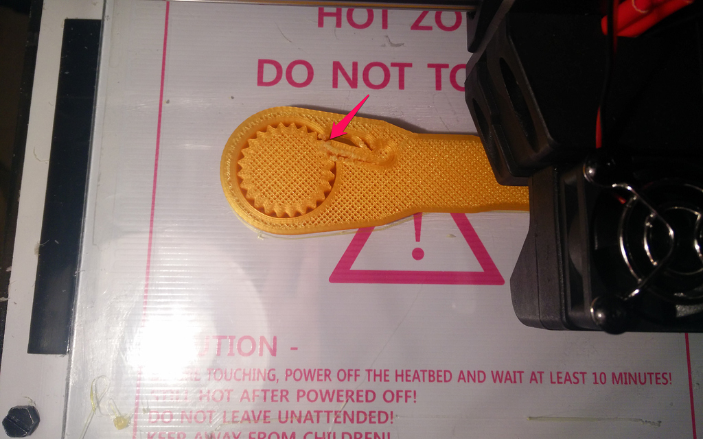 What makes the moving 3D print parts stick together? 3D Printing